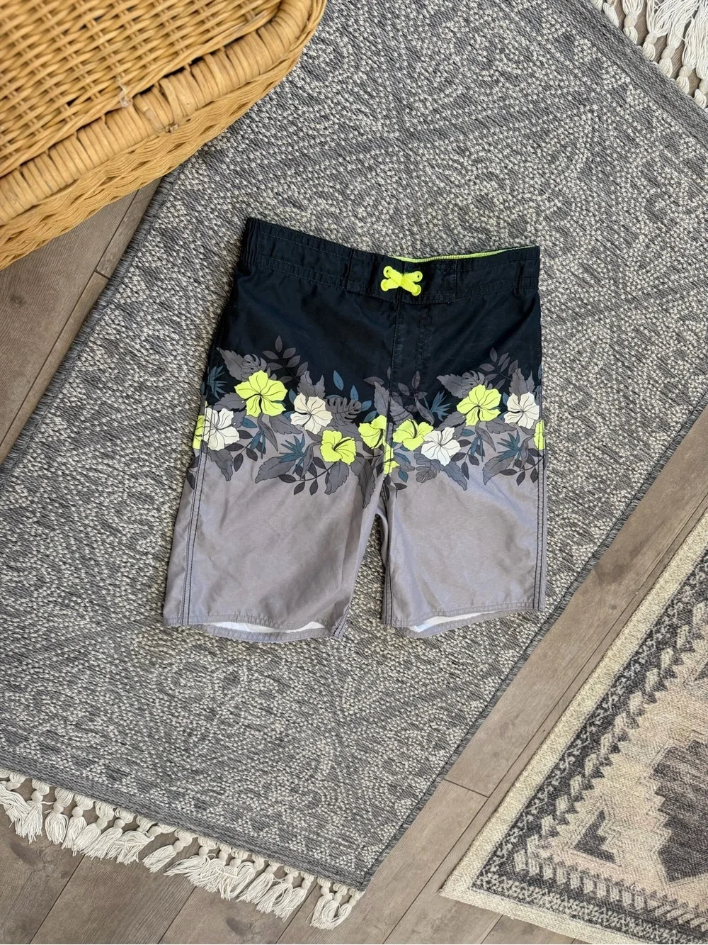 Old Navy Boys Tropical Printed Swim Board Shorts Size XL Boys Swim Trunks